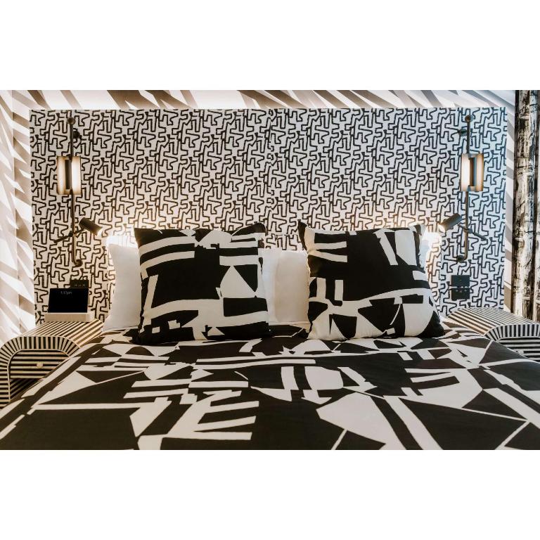 The Motley Hotel Richmond, Tapestry Collection by Hilton - Resim 26