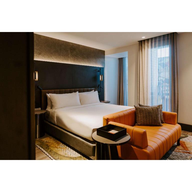 The Motley Hotel Richmond, Tapestry Collection by Hilton - Resim 27