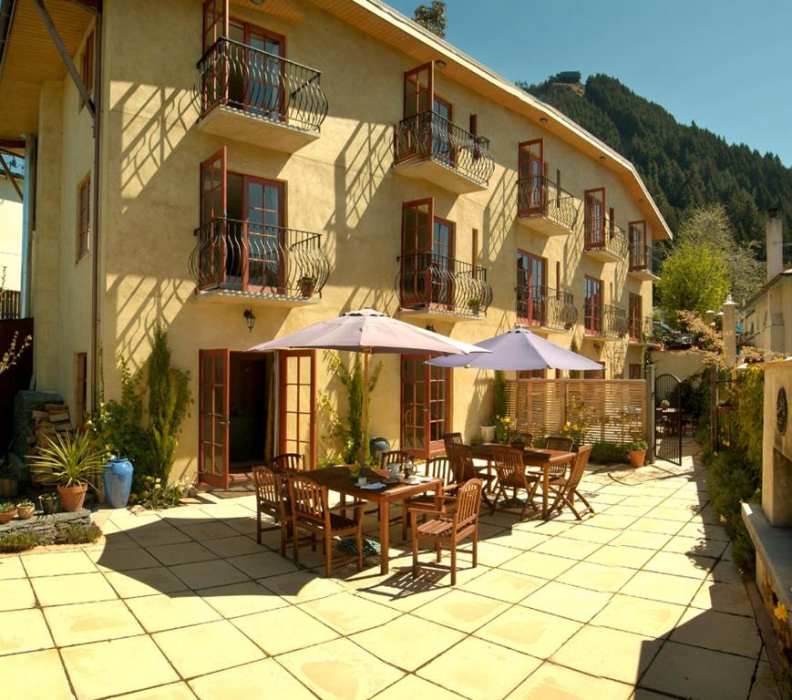 Browns Boutique Hotel - Resim 8