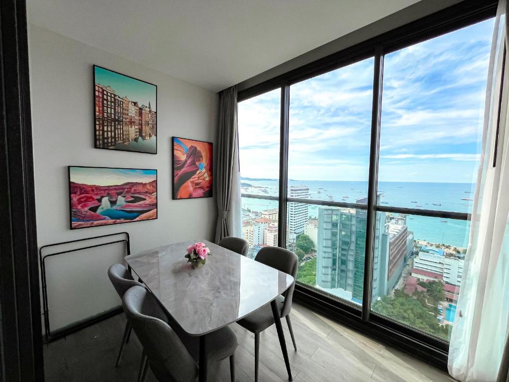 The Edge central pattaya - Resim 40