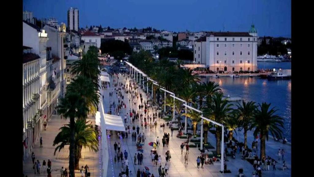 Výhľad na mesto Split alebo výhľad na mesto priamo z apartmánu