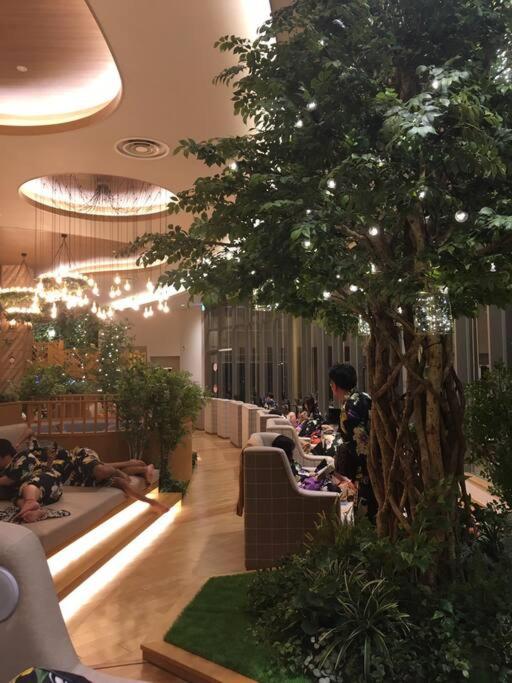 Restaurace v ubytování 一軒屋の個室を格安で利用可能