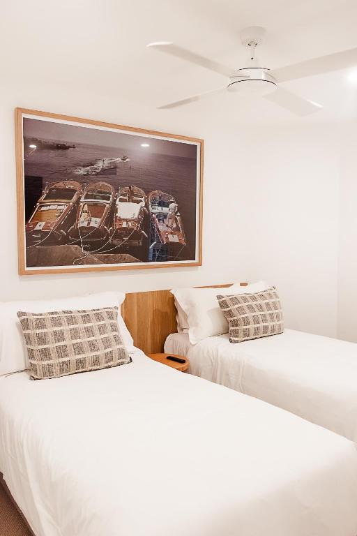 Postel nebo postele na pokoji v ubytování Netanya Noosa Beachfront Resort