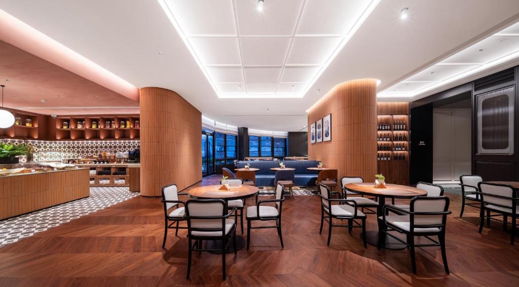 Posezení v ubytování IntercityHotel Shanghai South Xizang Road near Metro Station