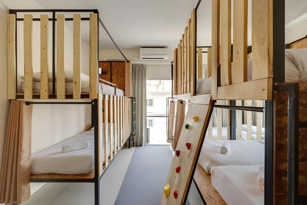 Mandalar Arch 39 Hotel - Resim 12