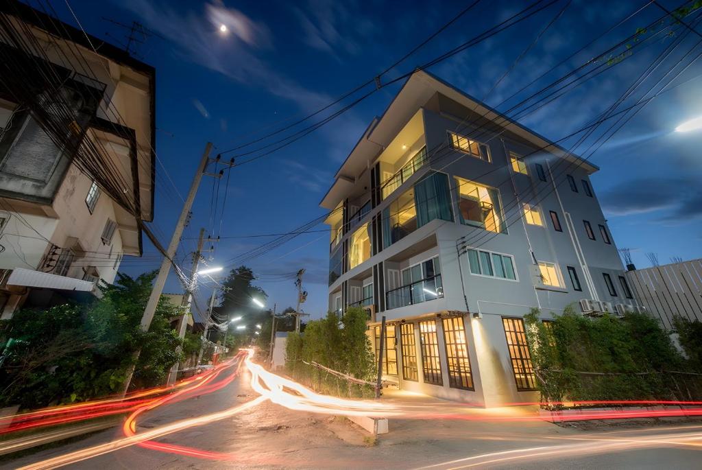 Mandalar Arch 39 Hotel - Resim 8