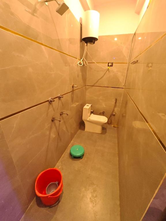 Vannituba majutusasutuses Krishna home stay