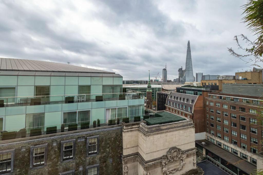 DoubleTree by Hilton Hotel London - Tower of London - Resim 11