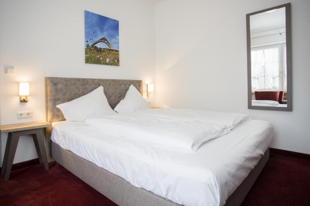 LODGE HOTEL Winterberg - 1