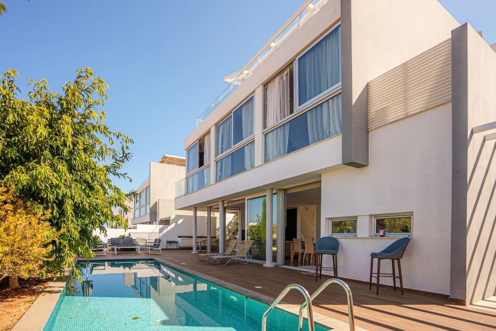 Hubstay - The Royal Palace Lux Protaras - 10 min Walk to the Beach