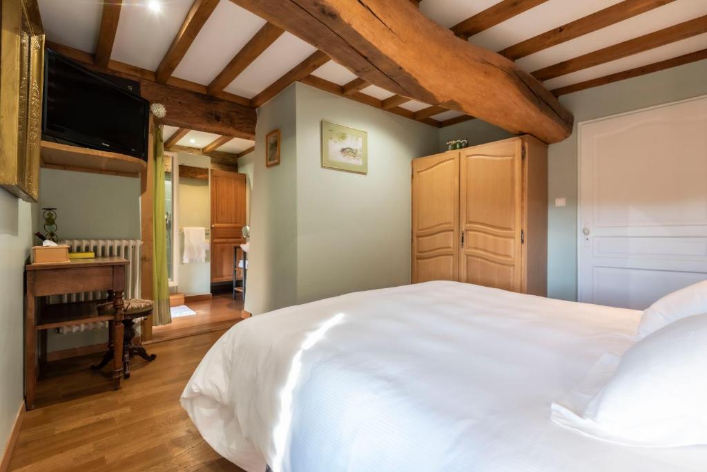 Château de Salornay - Double Or Twin Room With Garden View