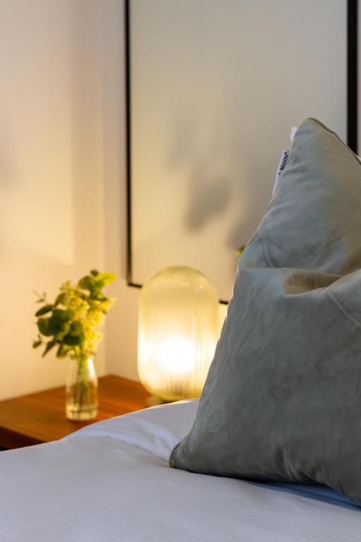 Central City Apartment with Lift Access - Resim 29