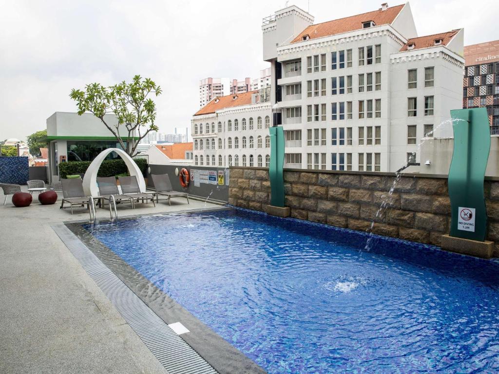 Bazén v ubytování ibis Styles Singapore Albert nebo v jeho okolí