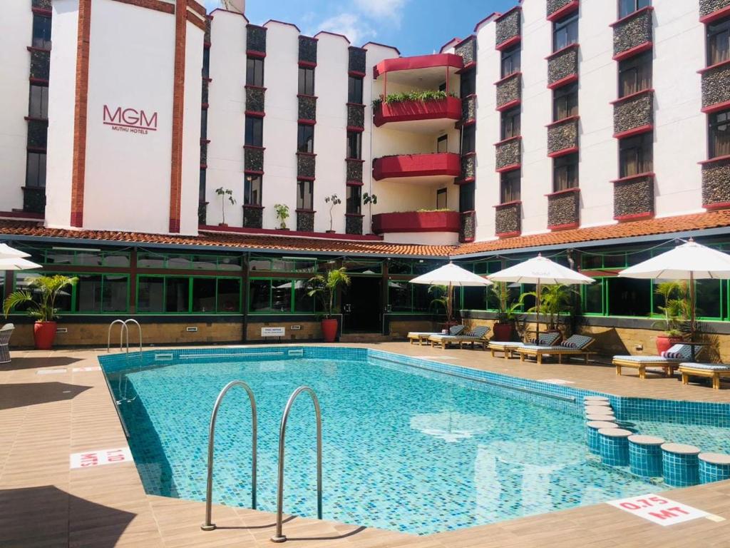 Bazén v ubytování Muthu Silver Springs Hotel nebo v jeho okolí