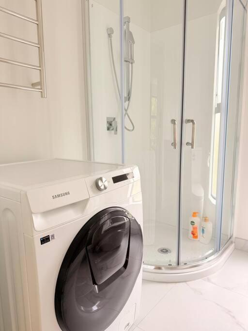 Tranquil 3 Bed Minutes To CBD And Arena, Sleeps 7 - Resim 3