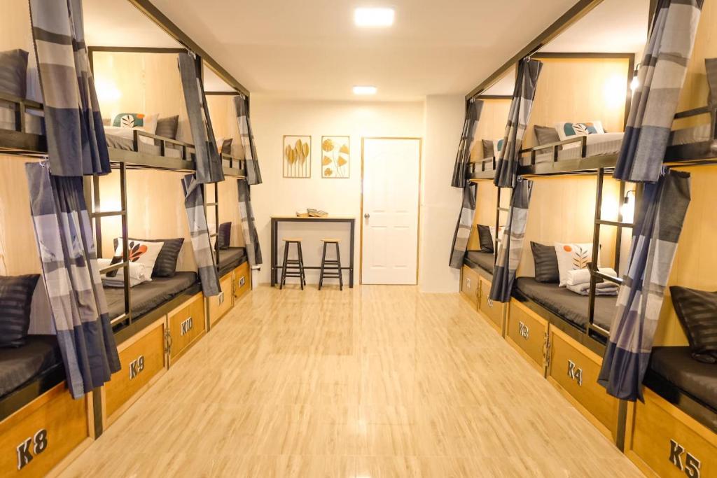 Televiisor ja/või meelelahutuskeskus majutusasutuses Kaiz Hostel