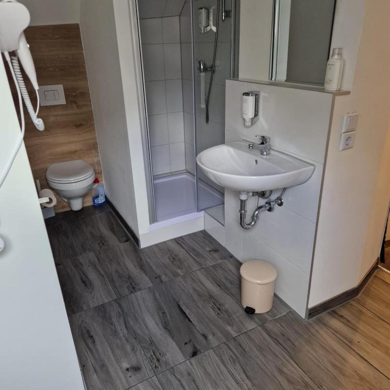 Balthasar Neumann Speiserei & Gästehaus - Zentrum Brühl - - Standard Twin Room