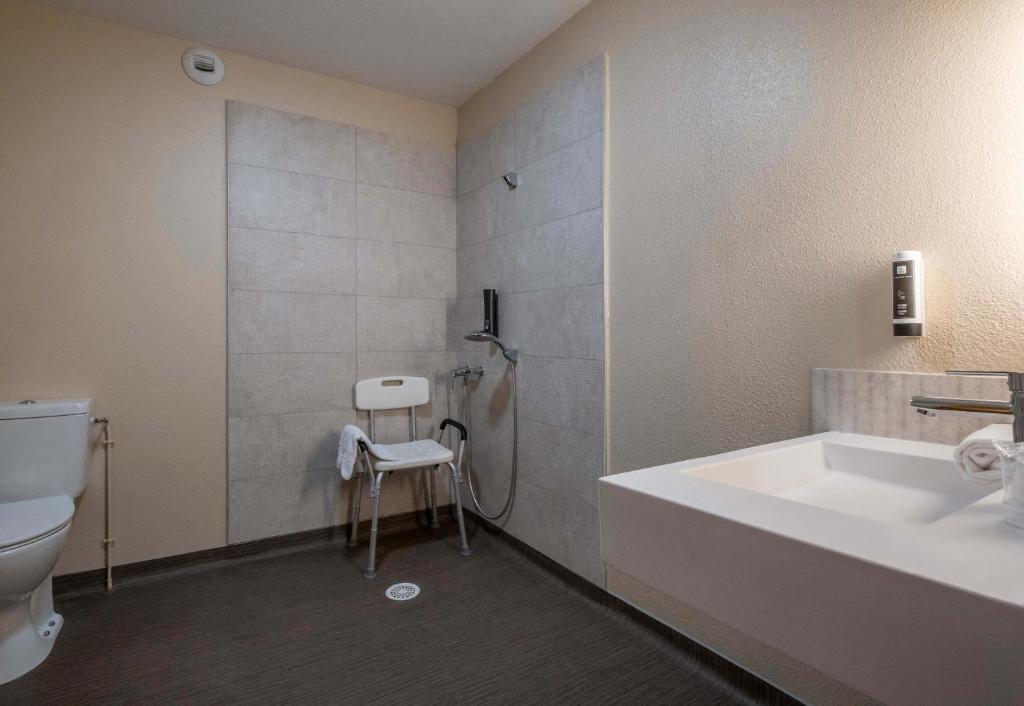 B&B HOTEL La Rochelle Centre Les Minimes - Error