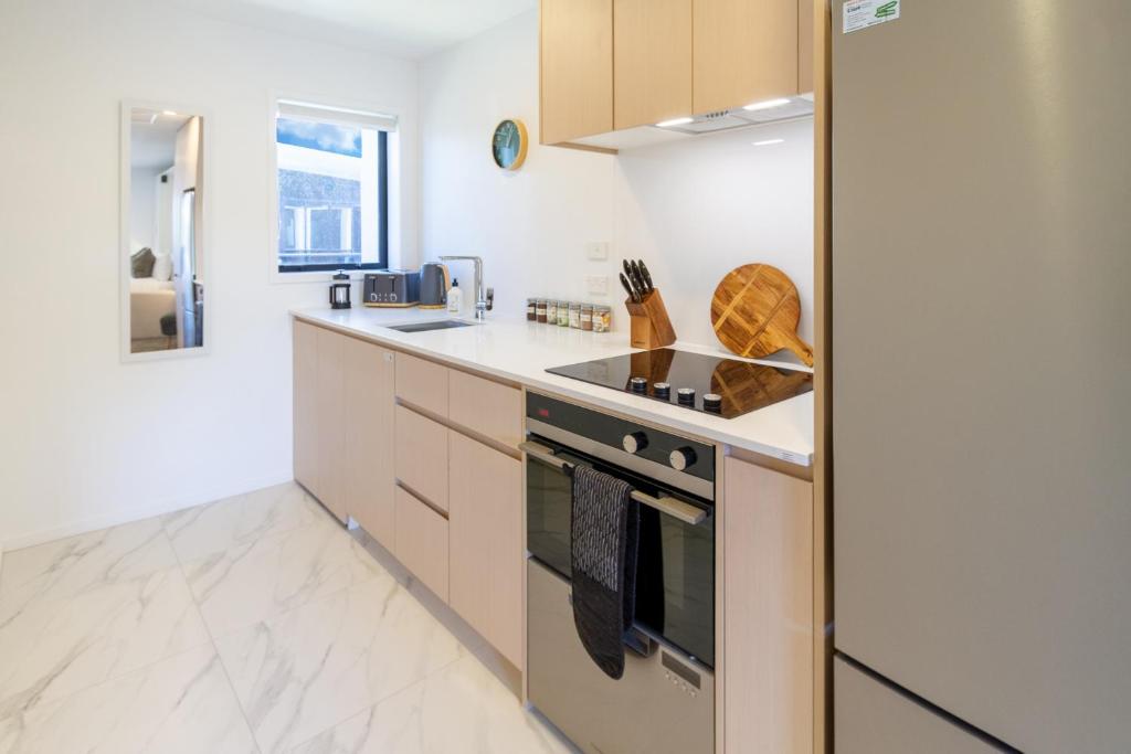 Exclusive Studio Retreat close to South City Mall - Resim 4