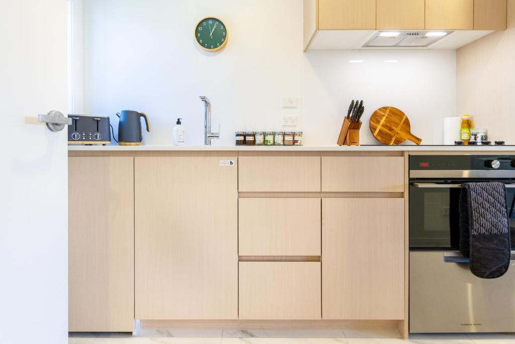 Exclusive Studio Retreat close to South City Mall - Resim 20