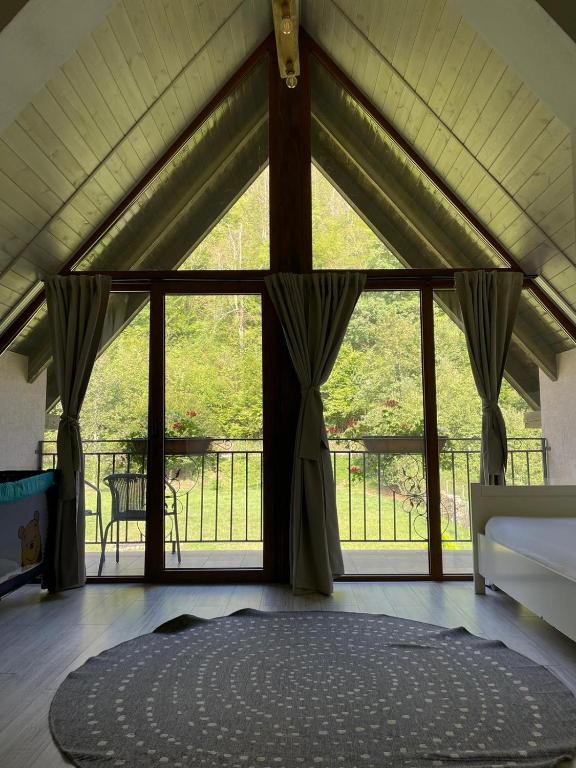 cabana din padure - Four-Bedroom House