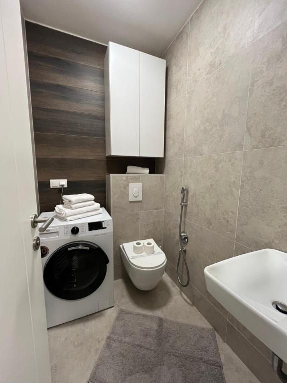 Koupelna v ubytování Sarajevo Waves Aparthotel