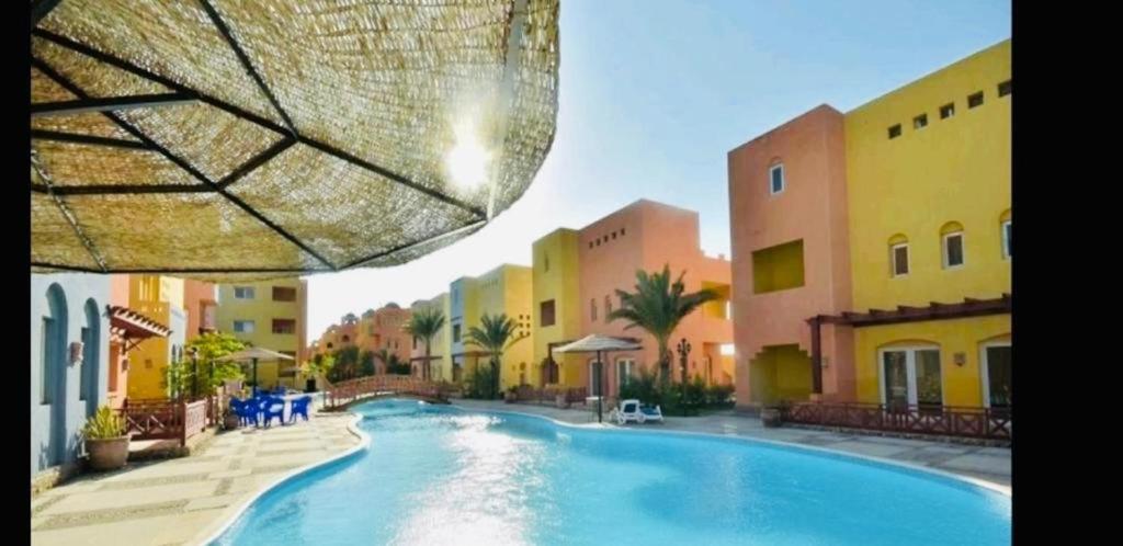 Bazén v ubytování Elegant 1BD Apartment - Al Dora Resort, Hurghada nebo v jeho okolí