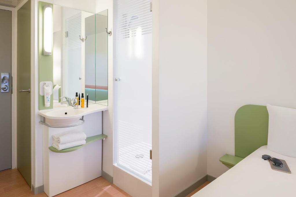 Koupelna v ubytování ibis budget Aachen City