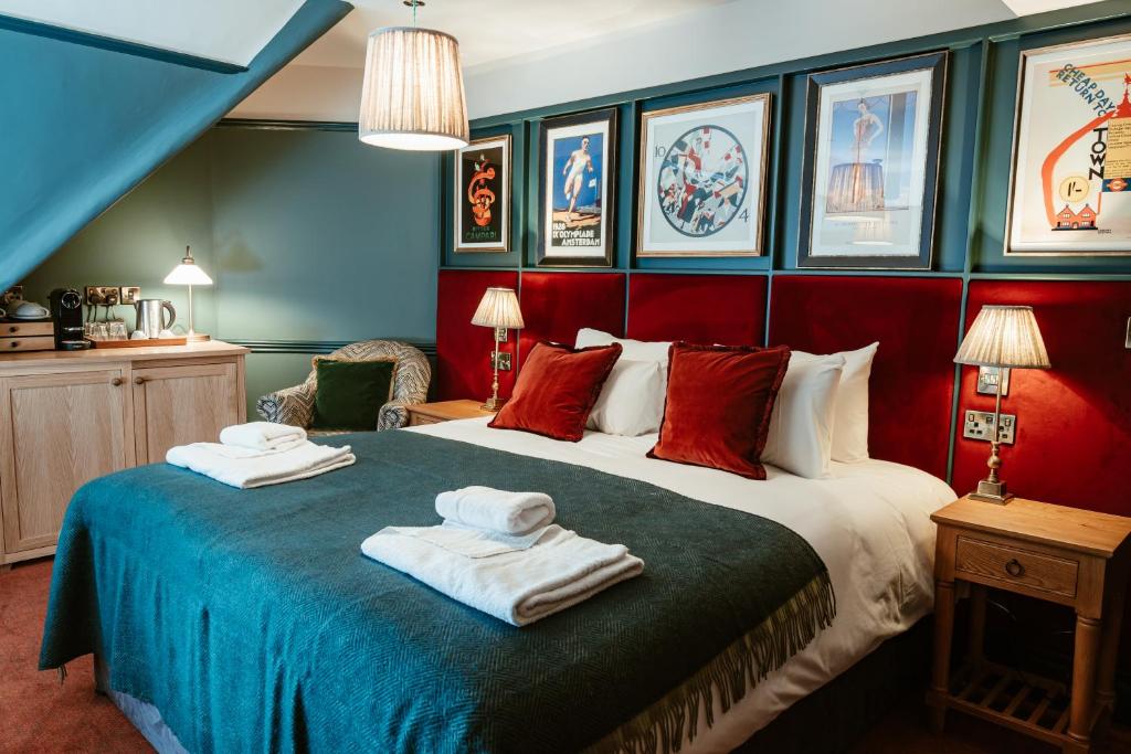 Hand & Flower - Resim 4