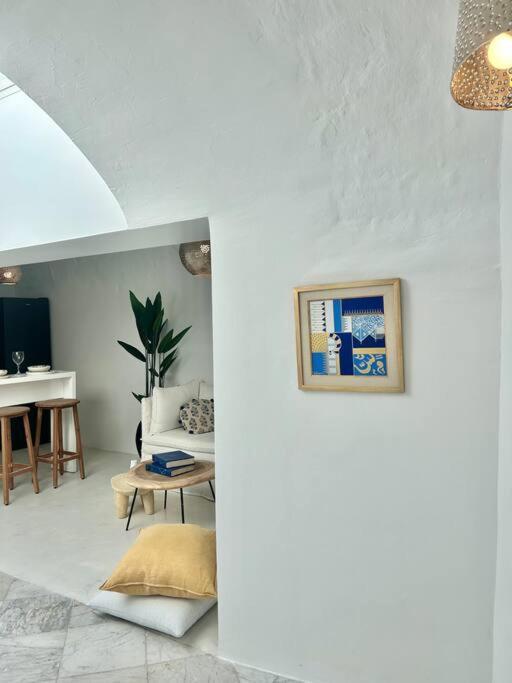 Televiisor ja/või meelelahutuskeskus majutusasutuses Zina Apartment Sidi Bou Said