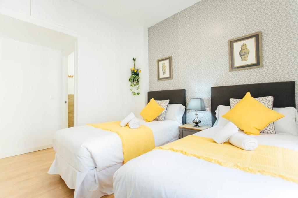 Posteľ alebo postele v izbe v ubytovaní Bright and comfortable- 2D 2B- Conde de Torrejón