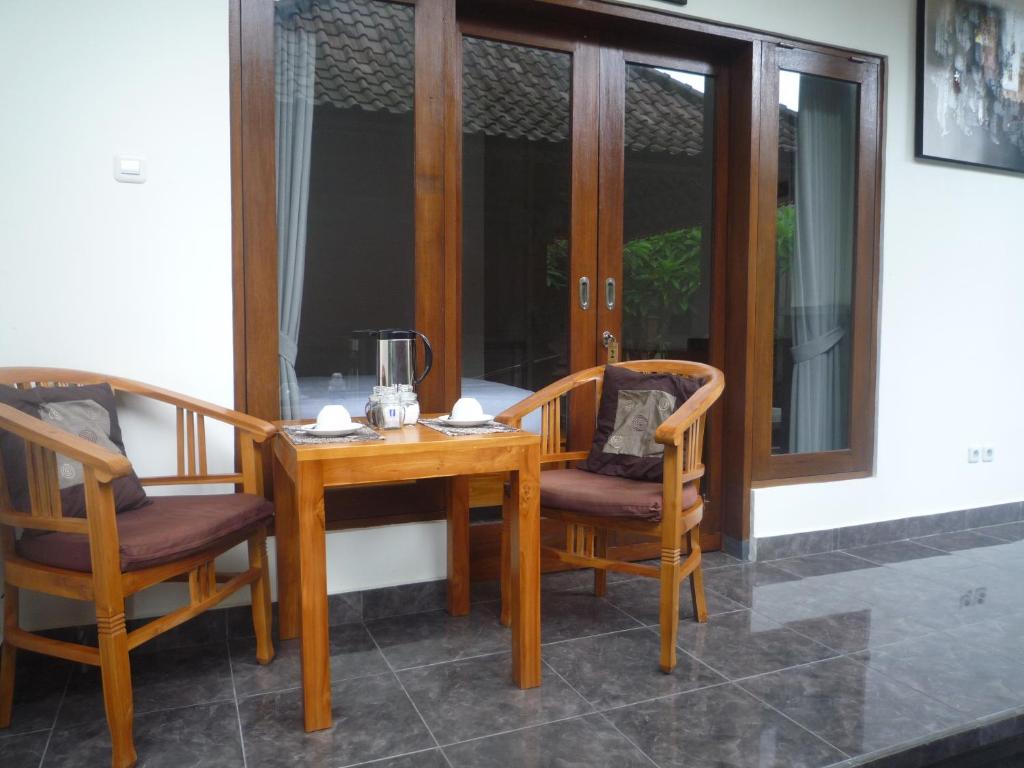 Posezení v ubytování Pratama house