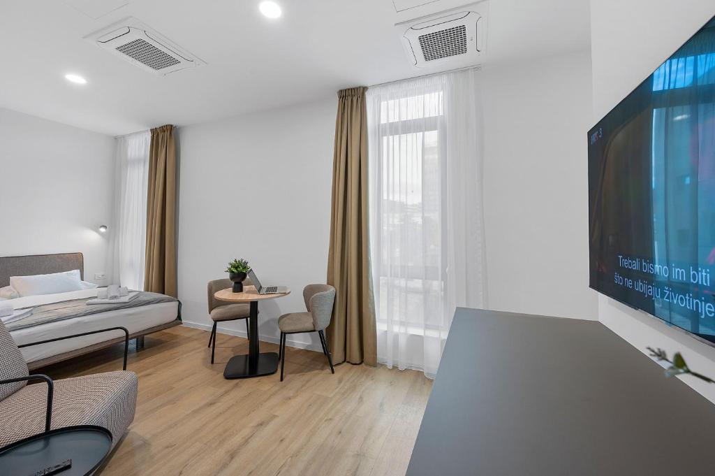 Enjoy Apartments and Suites - 12