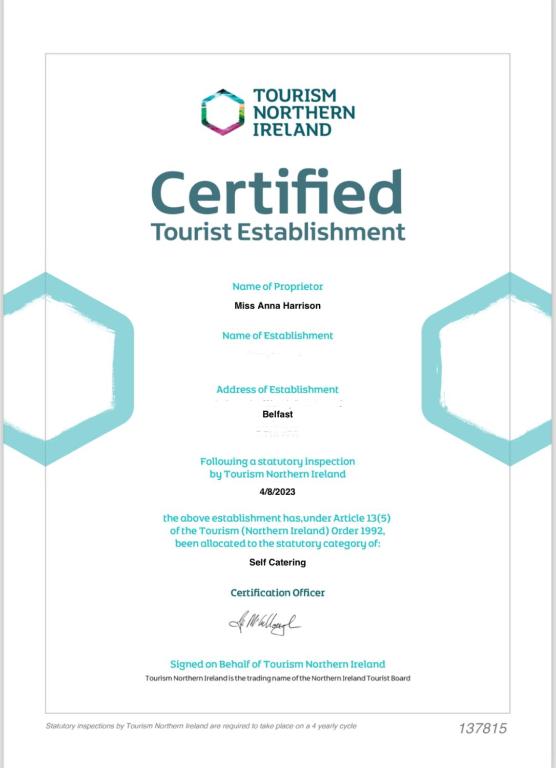 Certifikát, hodnocení, plakát nebo jiný dokument vystavený v ubytování Luxury Studio Apartment - Belfast - Dundonald