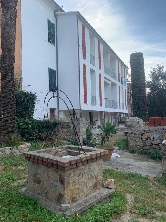 Budova, v ktorej sa apartmán nachádza