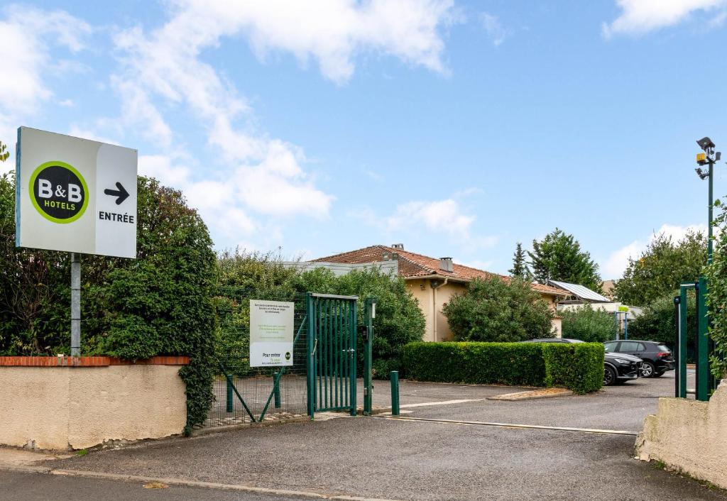 B&B HOTEL Montpellier Sud Lattes - Resim 24