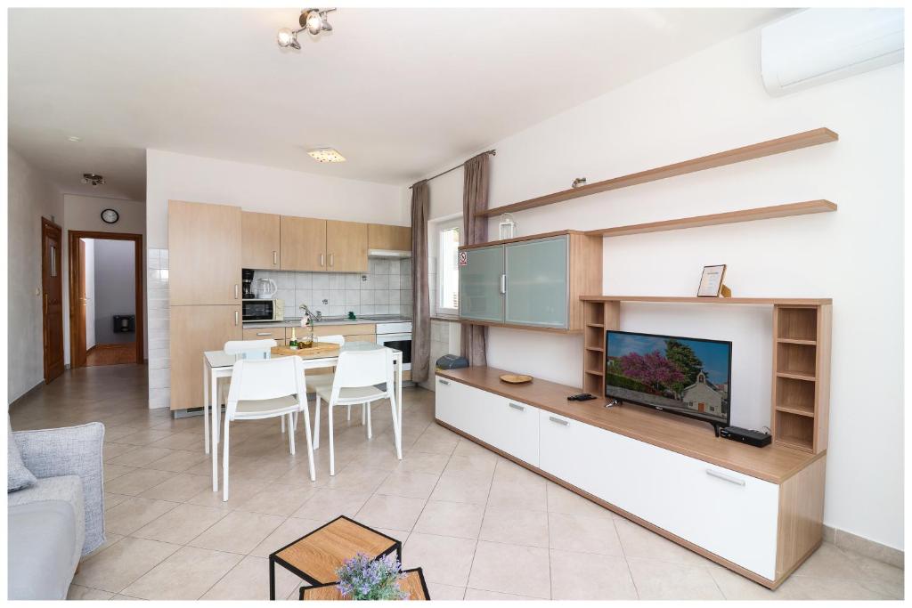 Kuchyň nebo kuchyňský kout v ubytování M&Z Apartmani