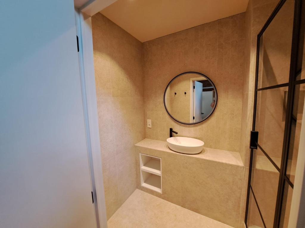 Koupelna v ubytování Spacious, newly renovated loft - 107m2