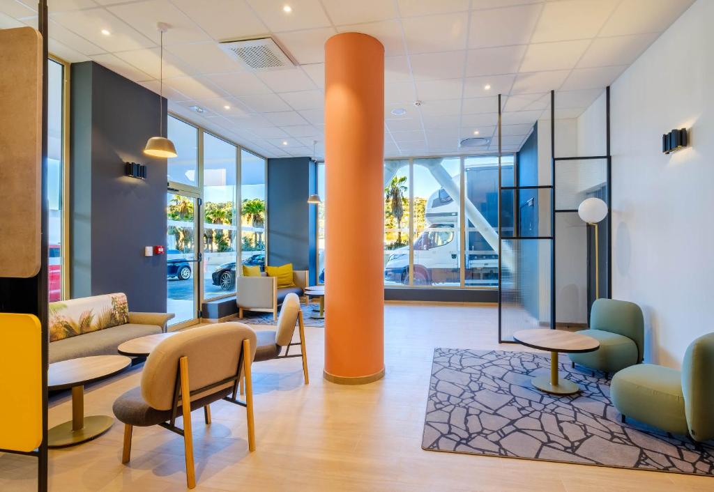 B&B HOTEL Nice Stade Riviera - Resim 35