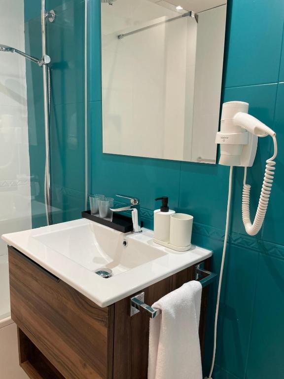 Koupelna v ubytování HOTEL ORENETA - Gironella