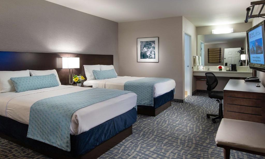 Safari Inn, a Coast Hotel - 