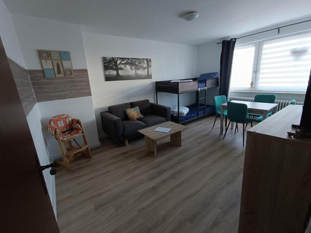 Posezení v ubytování Ferienwohnung Nordsee mit E-Bike Verleih