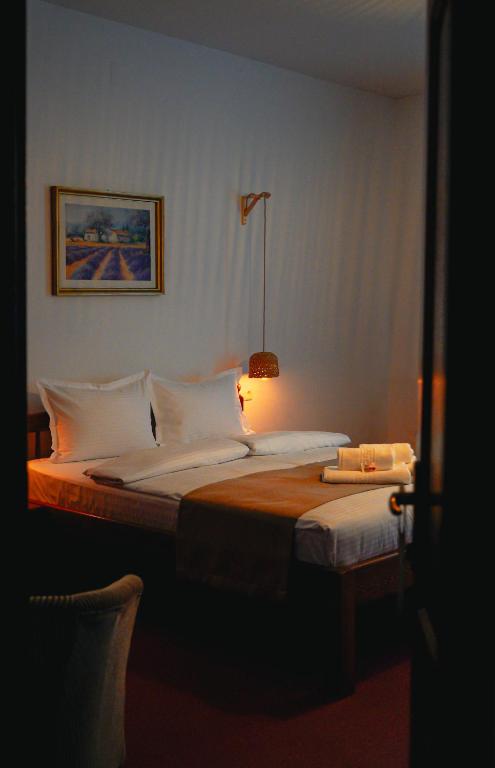 Bark Inn - Bed and Breakfast - Resim 13