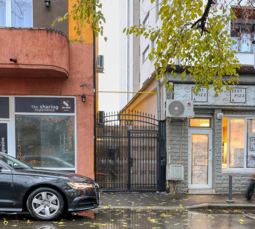 2 Hidden Gems - all U need - by Uni88 Apart Hotel - Resim 13