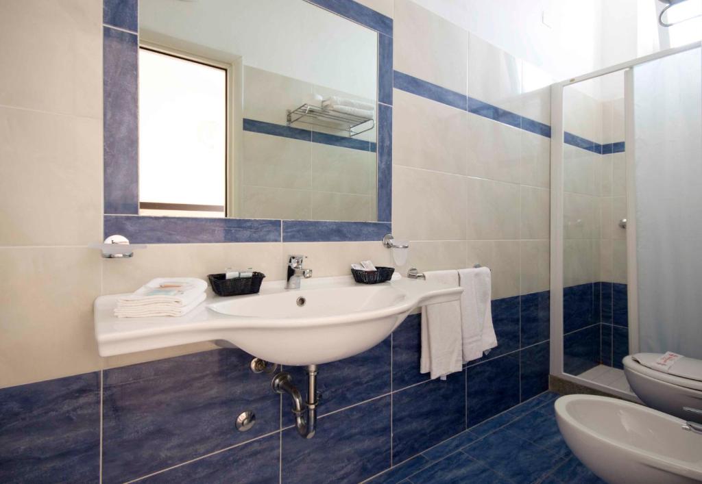 Koupelna v ubytování Hotel Veliero