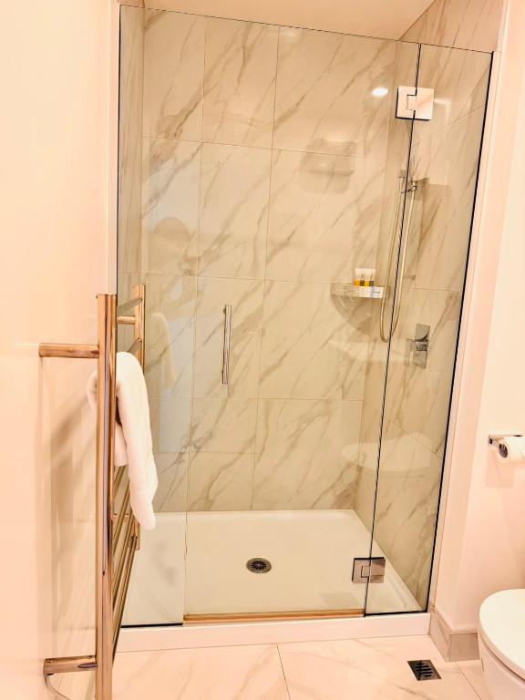 City Stadium Stay CBD Apartment A, CHC - Resim 16