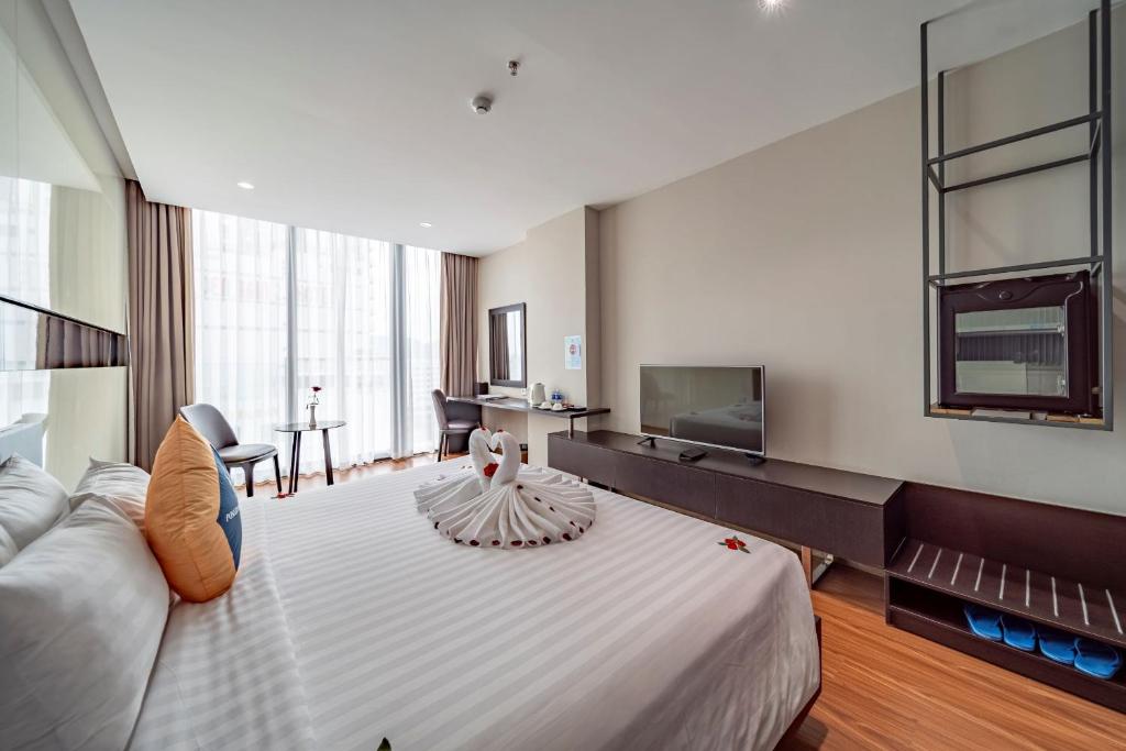 TV/trung tâm giải trí tại Poseidon Nha Trang Hotel