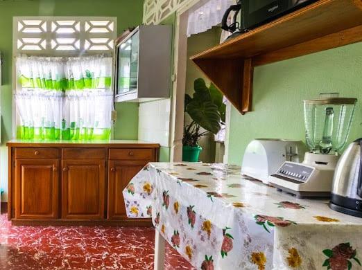 Kuchyň nebo kuchyňský kout v ubytování Cholson Chalets