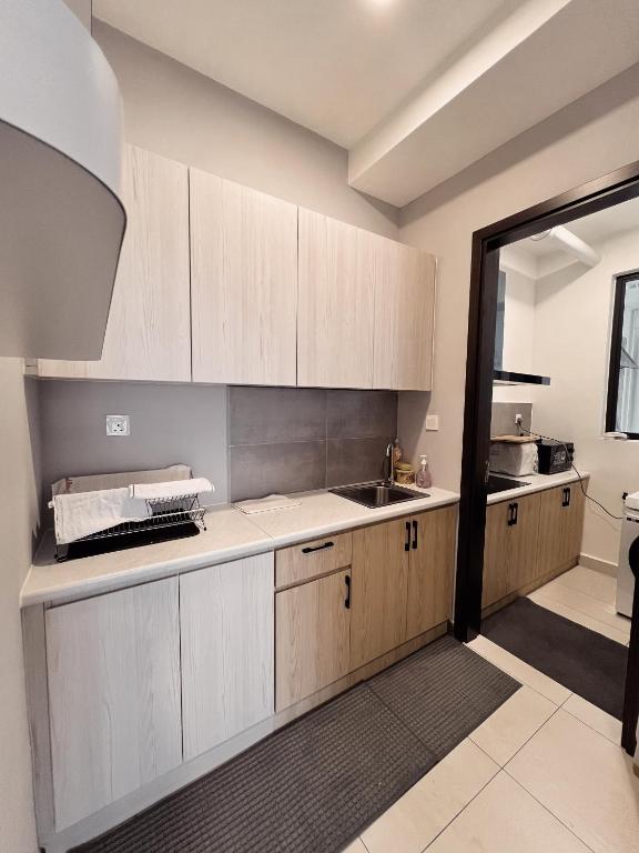 Cucina o angolo cottura di K-Avenue by FFix-Stay
