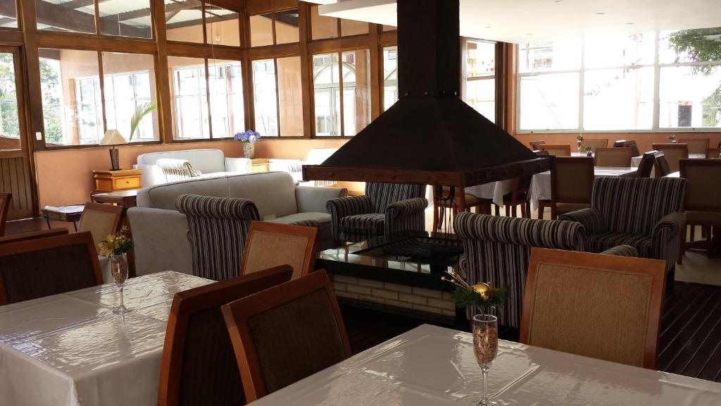  Apartamento com Piscina 4 Pessoas